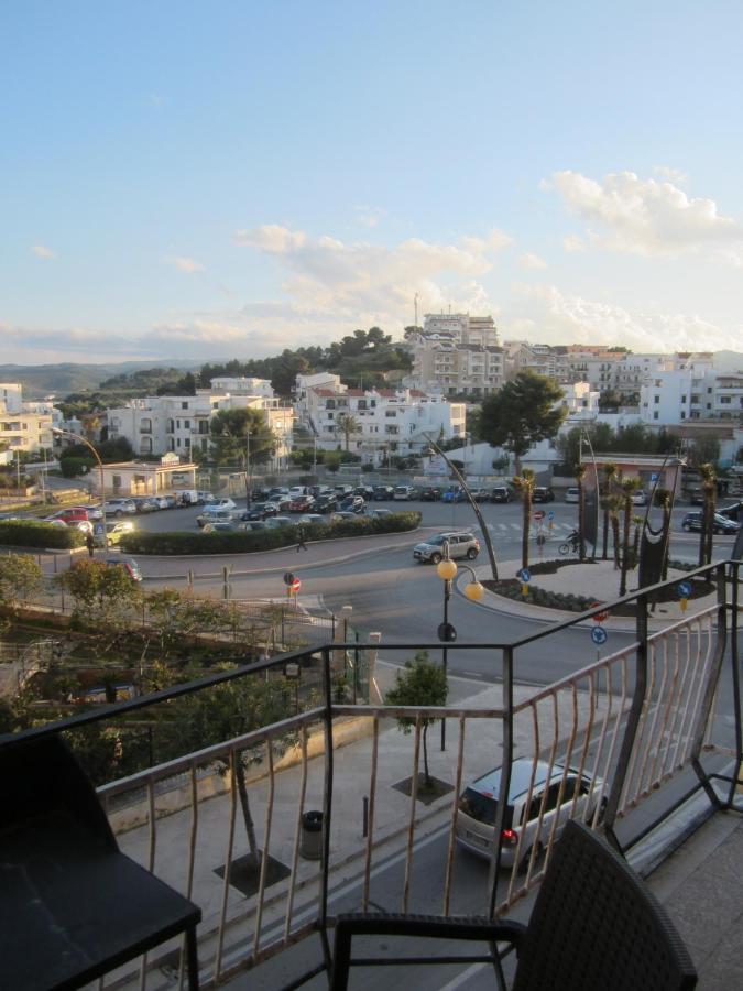 Le Calle A Vieste Sul Gargano Exterior photo