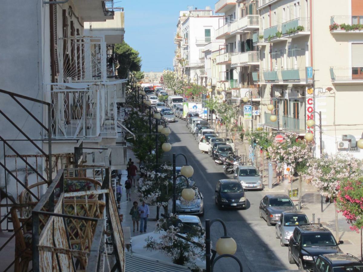 Le Calle A Vieste Sul Gargano Exterior photo